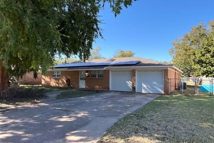 3010 Grand Ave Abilene, TX 79605, Taylor County