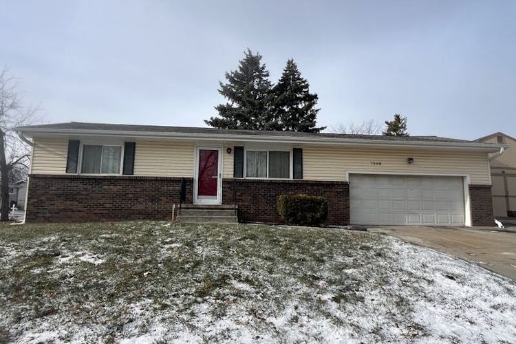 7508 147th St Omaha, NE 68138, Sarpy County