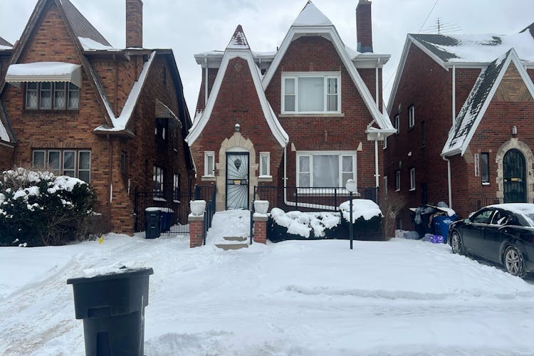 17152 Santa Rosa Dr Detroit, MI 48221, Wayne County