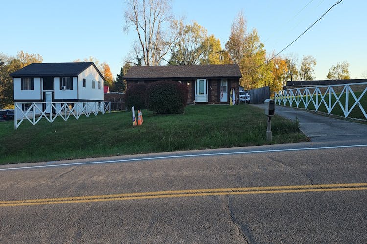 94 Airport Rd Clarksville, TN 37042, Montgomery County