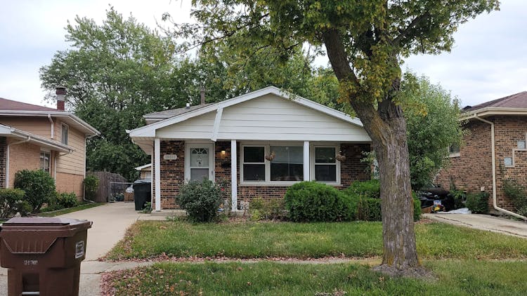 18011 Greenview Terrace Country Club Hills, IL 60478, Cook County