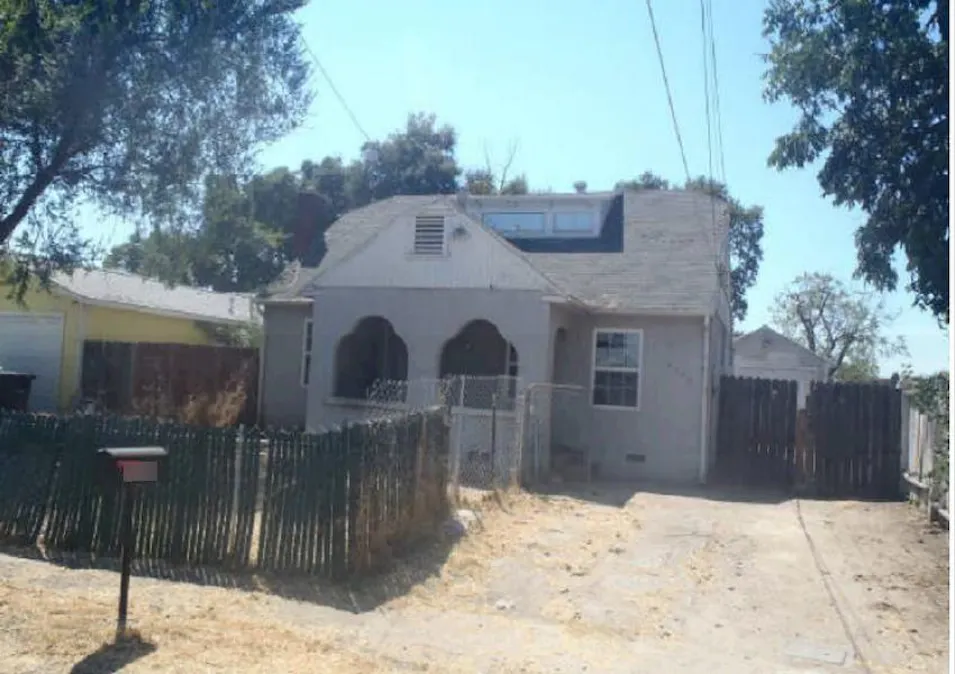 2743 Albatross Way Sacramento, CA 95815, Sacramento County