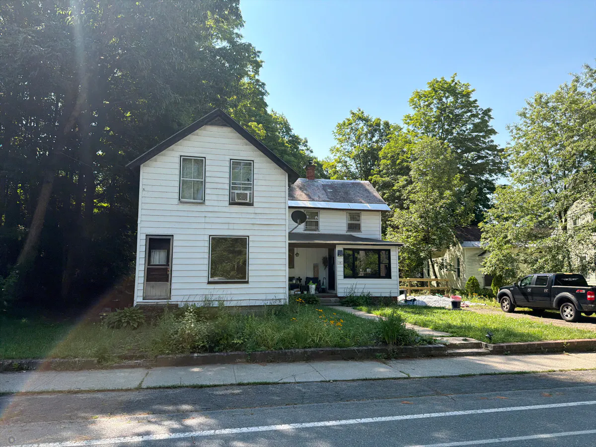 River Rd, Erving, MA 01344