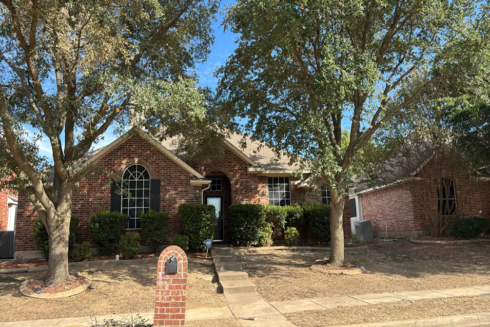 1835 Poseidon Drive Lancaster, TX 75134, Dallas County