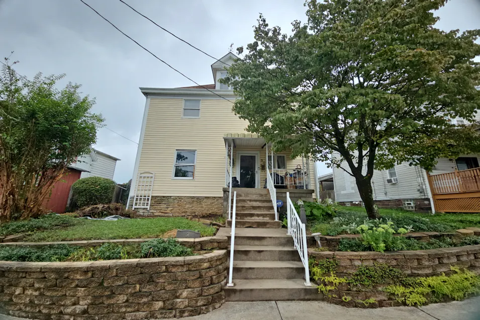 50 Nutt Ave Uniontown, PA 15401, Fayette County