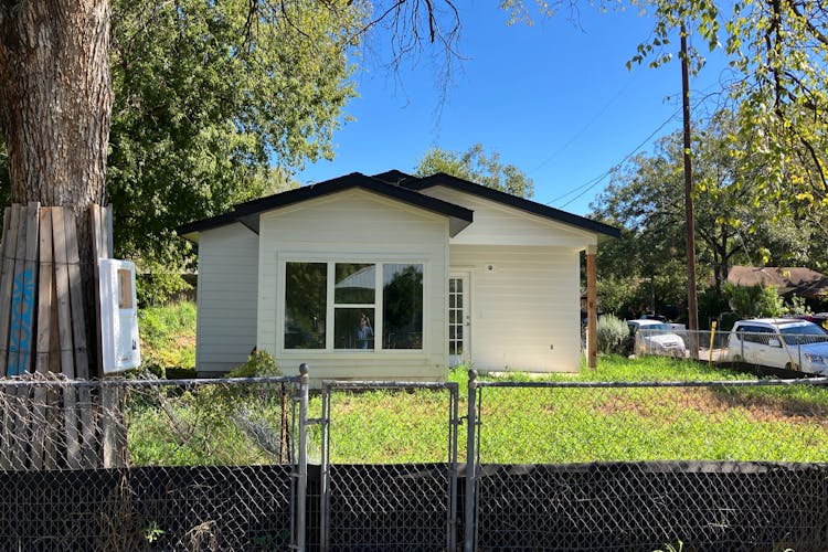 81 Waller Street Austin, TX 78702, Travis County