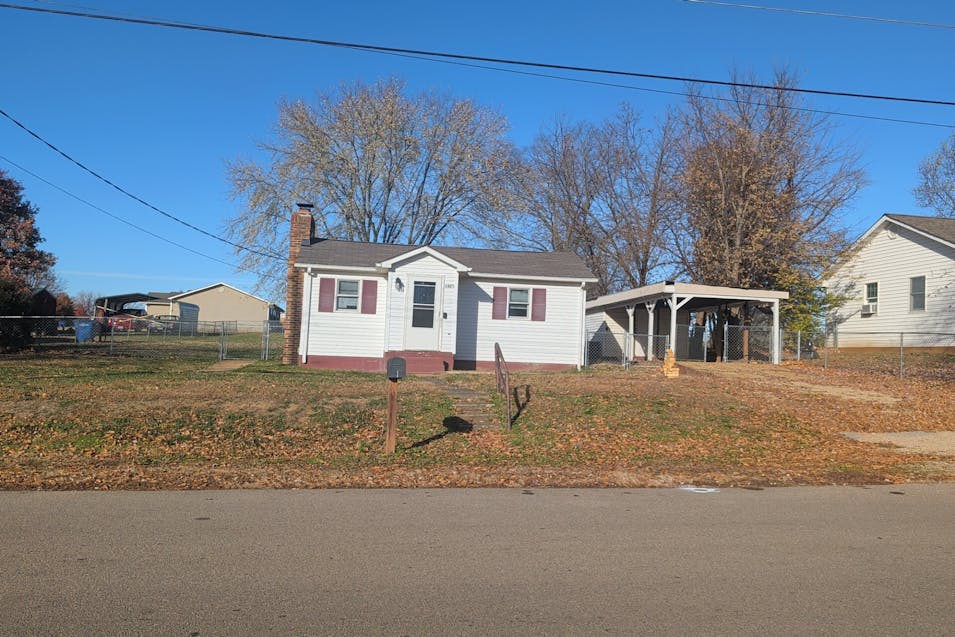 1405 E Chestnut St Desloge, MO 63601, St. Francois County