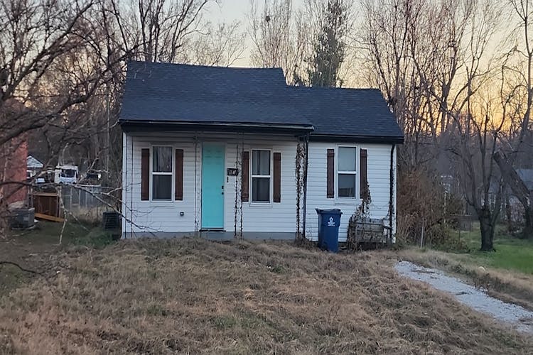 2910 W Elm St Springfield, MO 65802, Greene County