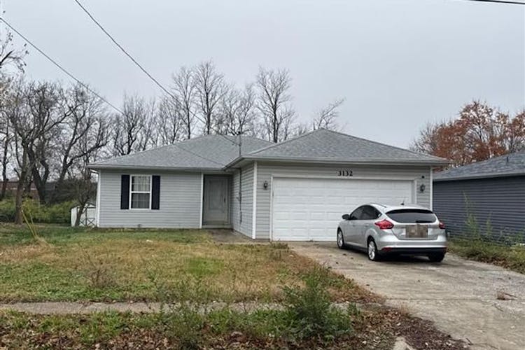 3132 W College St Springfield, MO 65802, Greene County