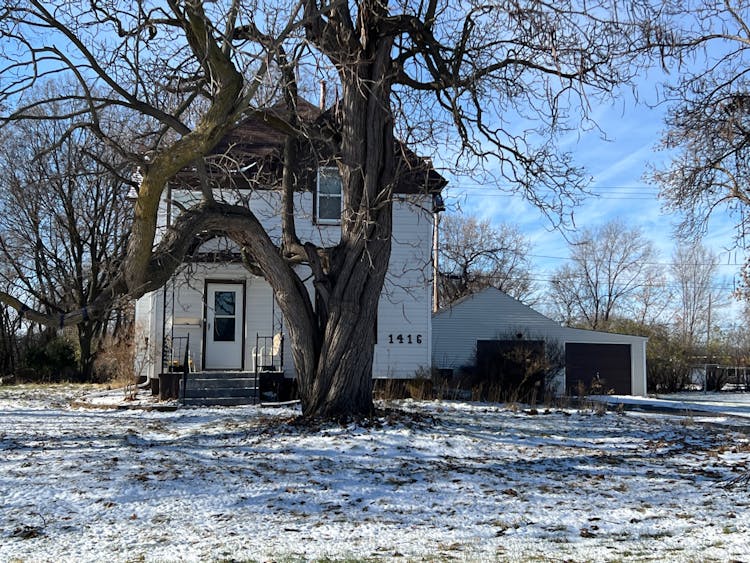 1416 4th Ave Mankato, MN 56001, Blue Earth County