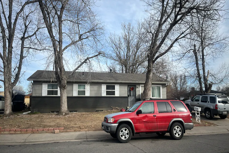 5552 Crystal Way Denver, CO 80239, Denver County