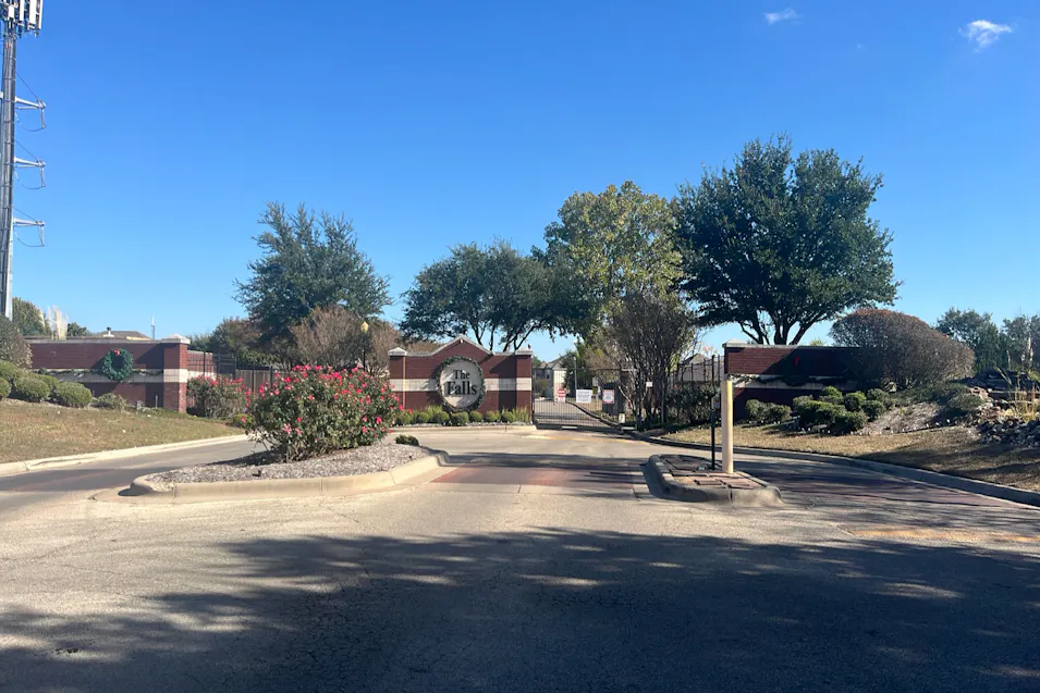 2004 Flagstaff Dr Killeen, TX 76543, Bell County