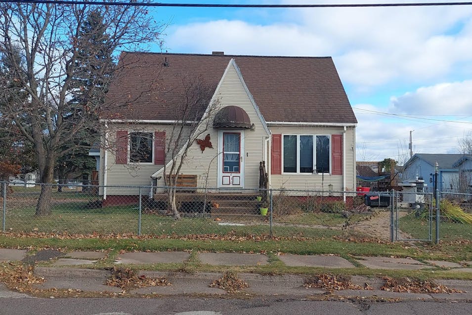 430 10th Avenue Two Harbors, MN 55616, Lake County