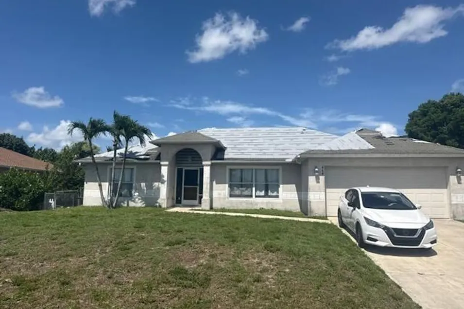 464 NE 1st Place Cape Coral, FL 33909, Lee County