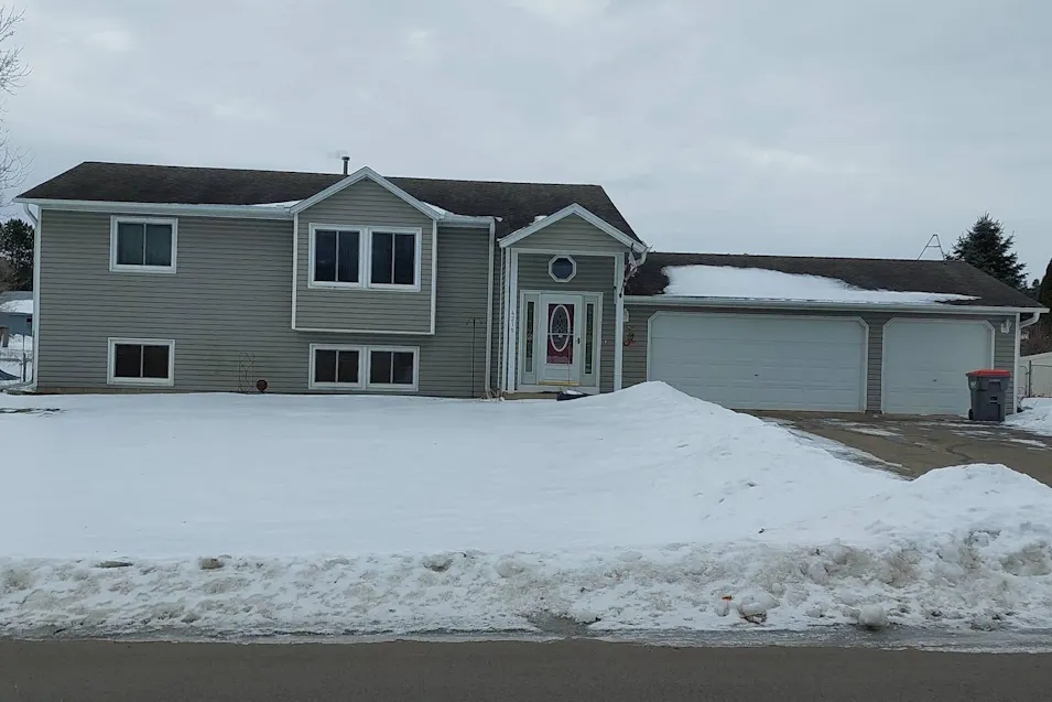4215 E Rum River Cir S Cambridge, MN 55008, Isanti County