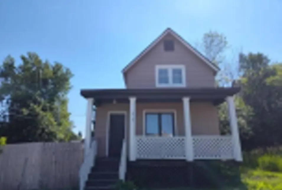 619 N 6th Ave E Duluth, MN 55805, St. Louis County