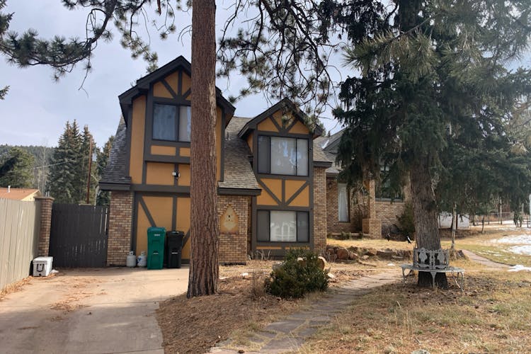 613 N Park St Woodland Park, CO 80863, Teller County