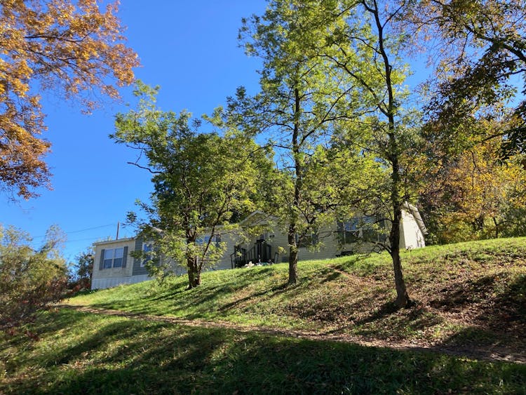 4890 Hillview Drive Huntington, WV 25702, Cabell County