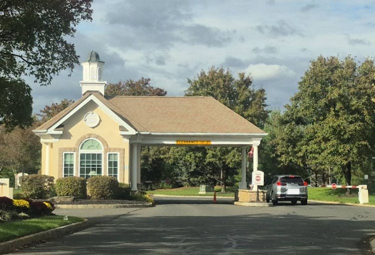 11 Draw Bridge Dr Monroe Township, NJ 08831, Middlesex County