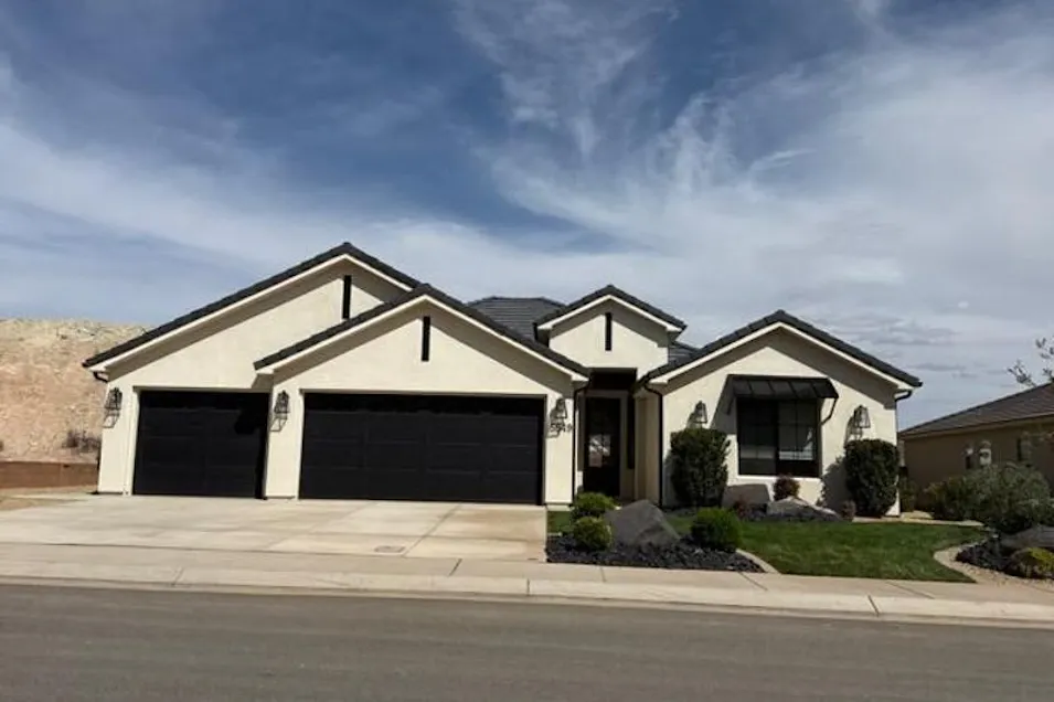 5949 S White Trails Dr Saint George, UT 84790, Washington County