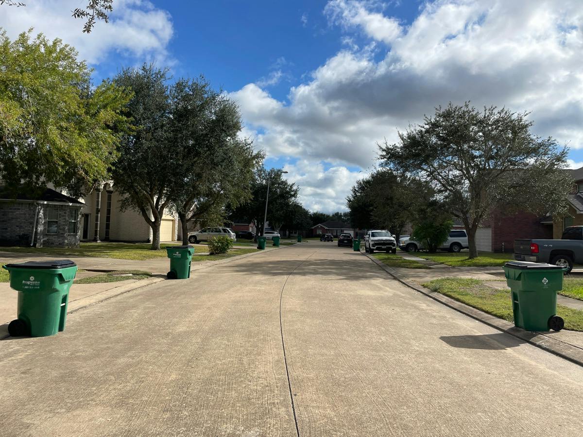 Rio Grande Ln, Rosharon, TX 77583