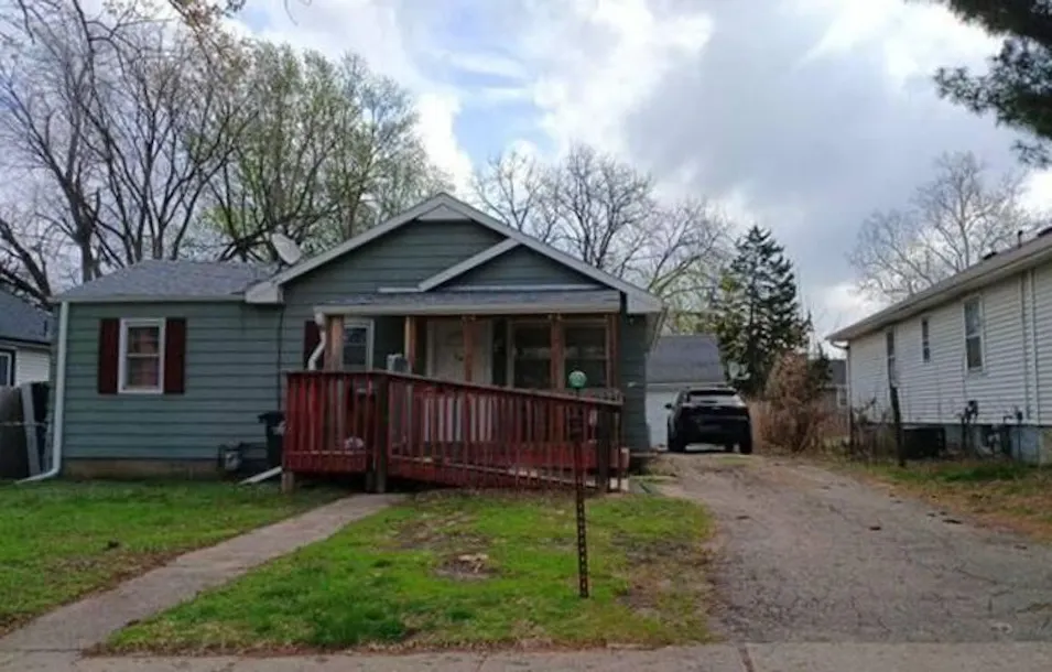 3215sw7th St Des Moines, IA 50315, Polk County