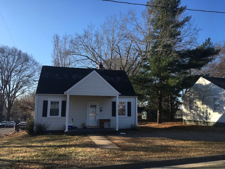 2017 Vaughan St South Boston, VA 24592, Halifax County