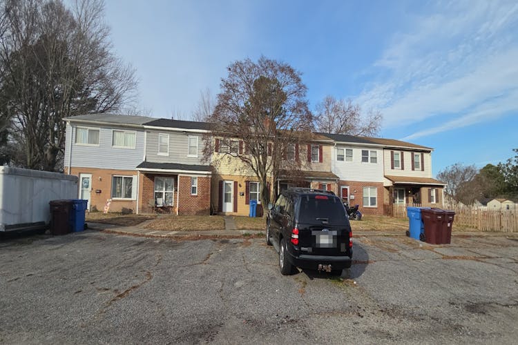 1016 Castle Court Chesapeake, VA 23323, Chesapeake City County