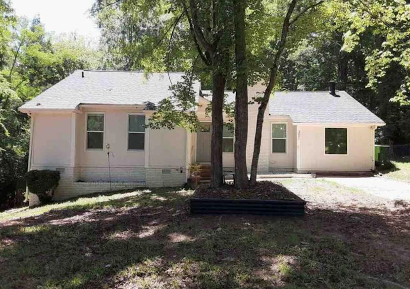 321 Southampton Dr