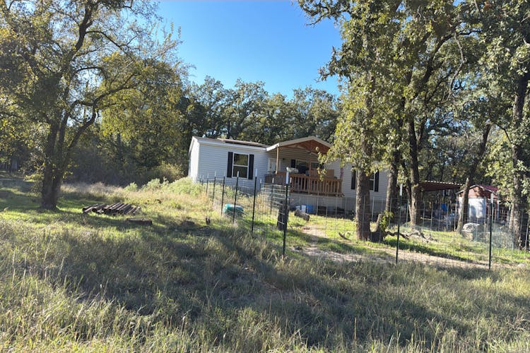 106 Summers Circle Azle, TX 76020, Parker County