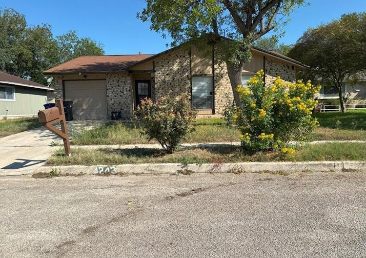 4243 Apple Tree Drive San Antonio, TX 78222, Bexar County