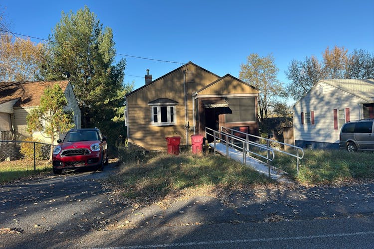 1729 Skyline Dr Johnson City, TN 37604, Washington County