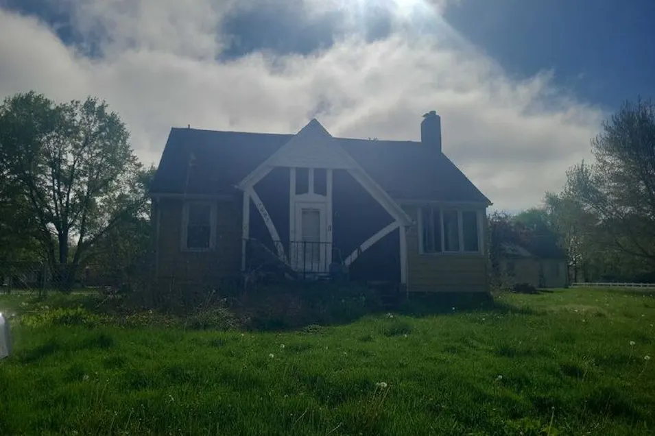 7697 Catalpa Ln New Carlisle, IN 46552, Laporte County