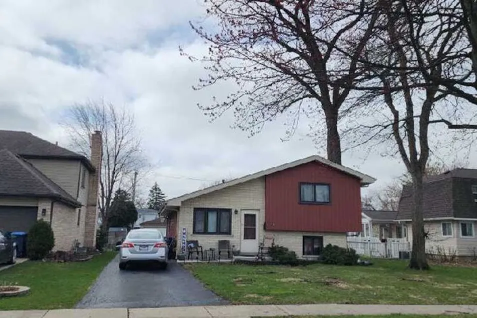 1723 Farwell Avenue Des Plaines, IL 60018, Cook County