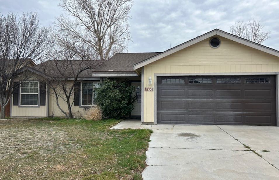 158 Rosecrest Dr Fernley, NV 89408, Lyon County