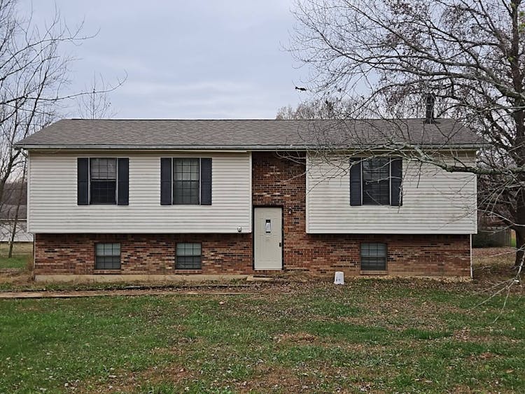 5503 Misty Dr Poplar Bluff, MO 63901, Butler County