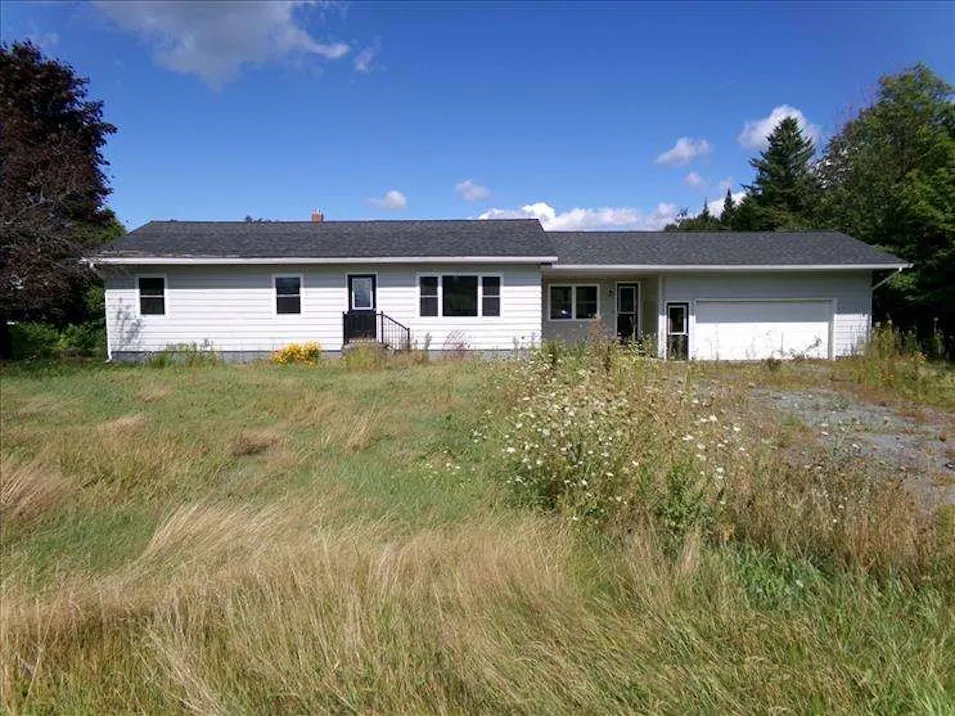 2414 Route 5 Irasburg, VT 05845, Orleans County