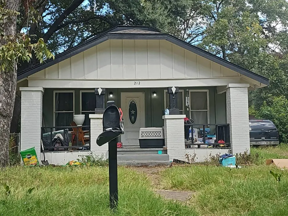 212 W Willingham Street Cleburne, TX 76033, Johnson County