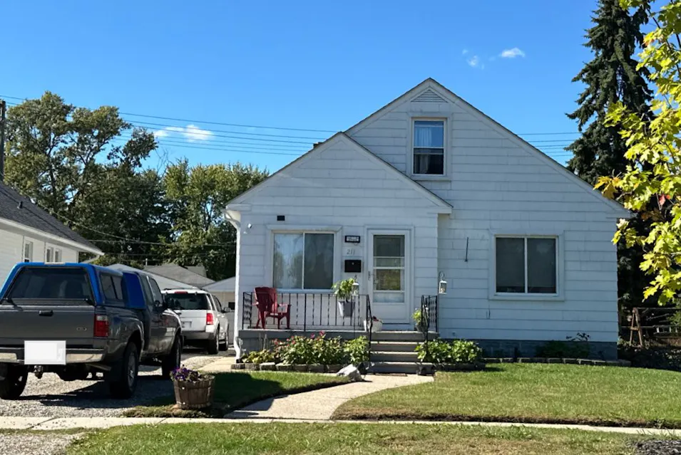 211 N Roessler St Monroe, MI 48162, Monroe County
