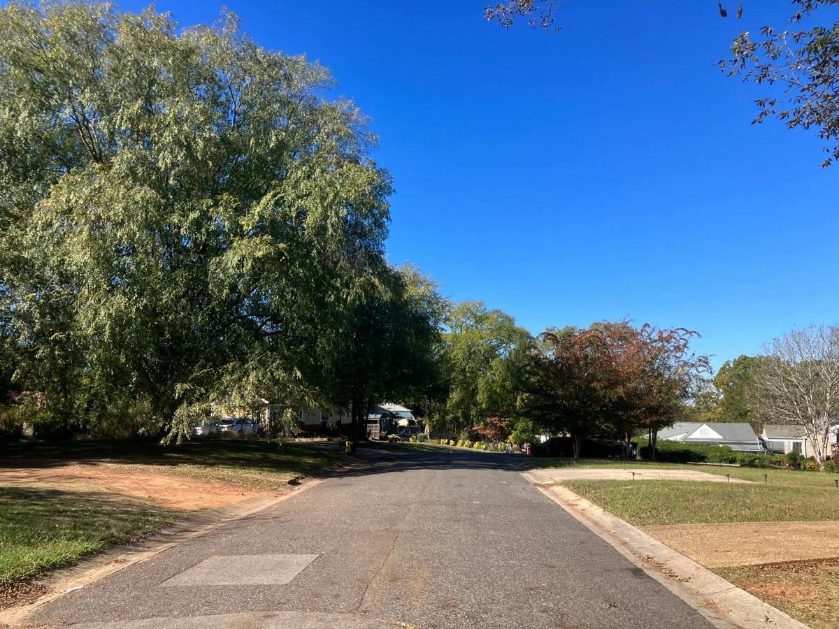 33rd St, Birmingham, AL 35218