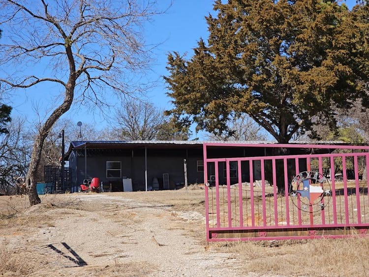 119 Hayes Court Springtown, TX 76082, Parker County