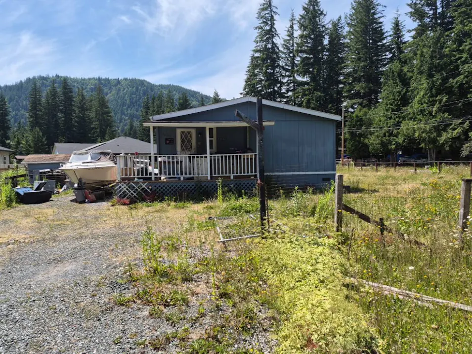 8683 Bell Court Maple Falls, WA 98266, Whatcom County