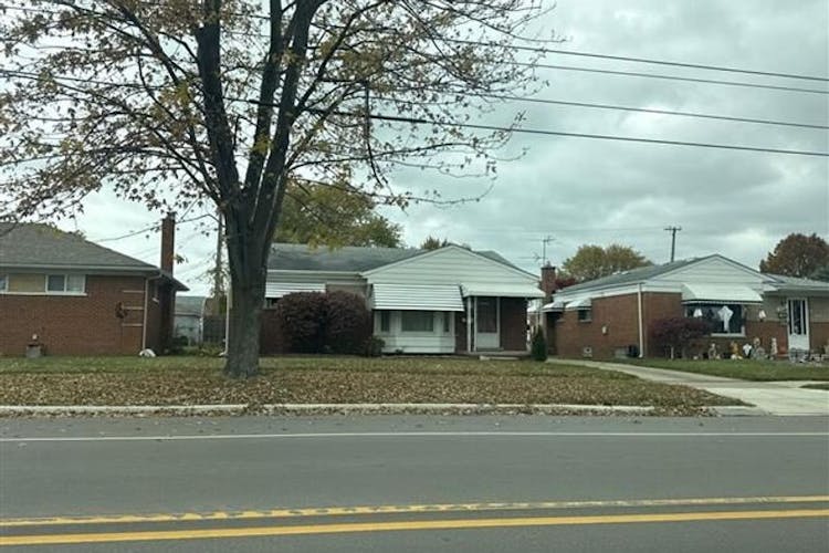 16603 Frazho Rd Roseville, MI 48066, Macomb County