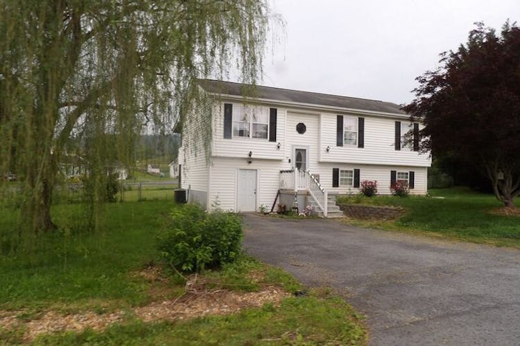 19 Arctic Drive Hedgesville, WV 25427, Berkeley County