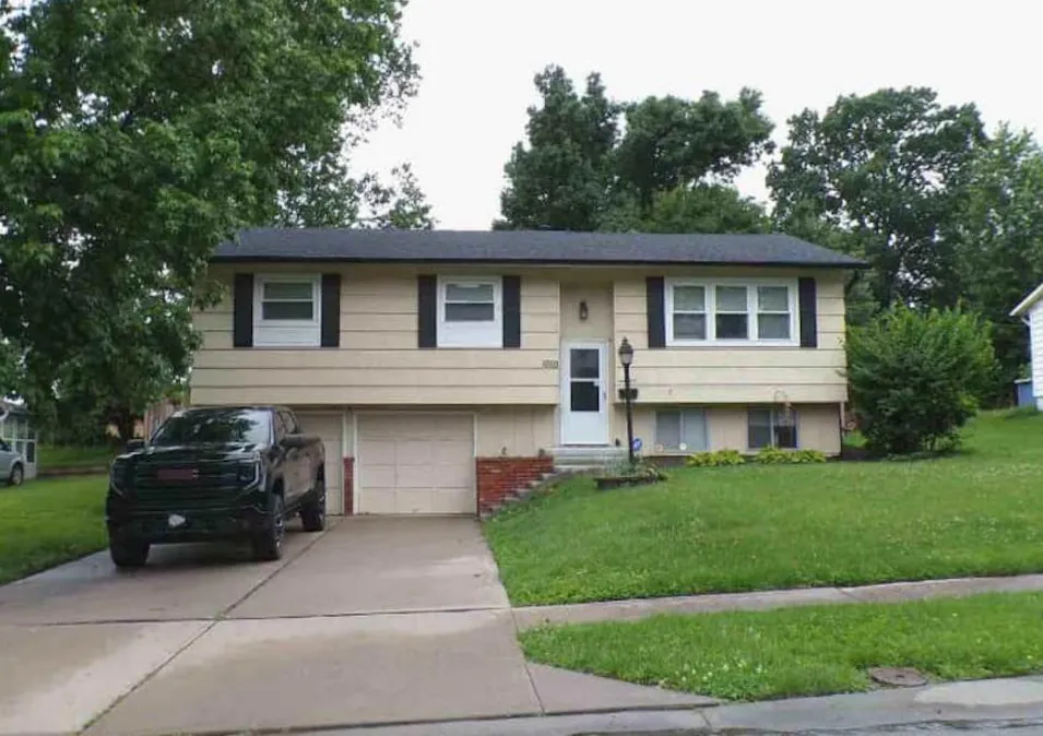 1705ne67th St Kansas City, MO 64118, Clay County