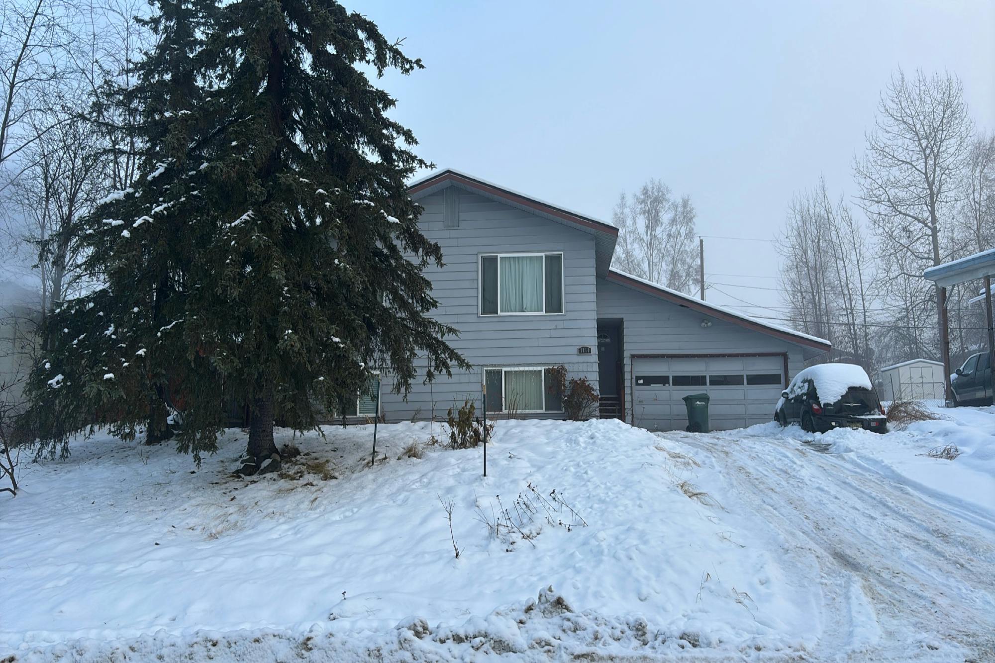 Boston St, Anchorage, AK 99504