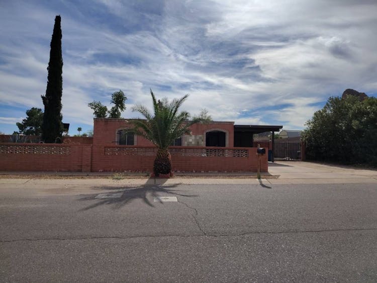 5113 S Camino De La Tierra Tierra Tucson, AZ 85746, Pima County