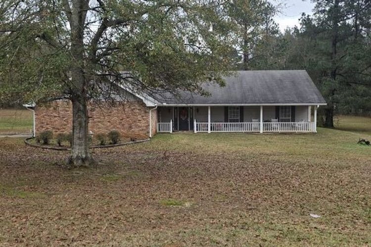 1138 Weaver Rd McComb, MS 39648, Pike County