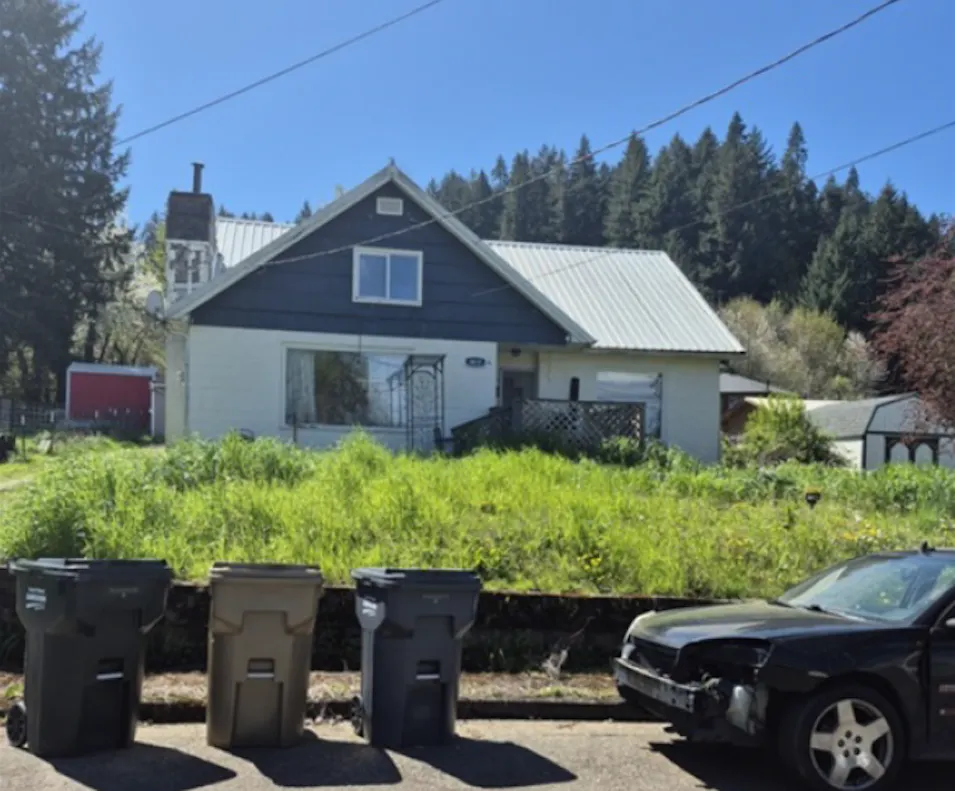 1837 Cedar St Sweet Home, OR 97386, Linn County
