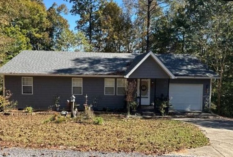 240 Texas Ave Etowah, TN 37331, McMinn County